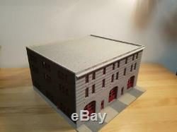 1/64 scale Manhattan Fire station for code 3's. Kit