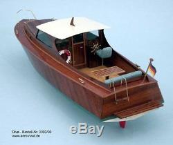 Aeronaut Diva Cabin Cruiser (3093/00) Model Boat Kit Great Beginners model
