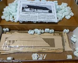 American Model Builders #470 Northern Pacific Class C Depot (Laser-Cut Wood Kit)
