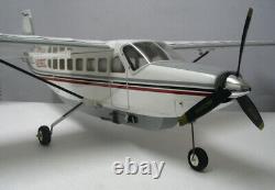 Cessna Caravan 208B R/C Airplane kit