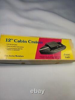 Dumas boats 12 Cabin Cruiser-Model #1003-Die-Cut Parts-NEWithCOMPLETE/RARE
