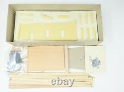 HO Scale Model Masterpieces #101 Special Edition Como Roundhouse Kit